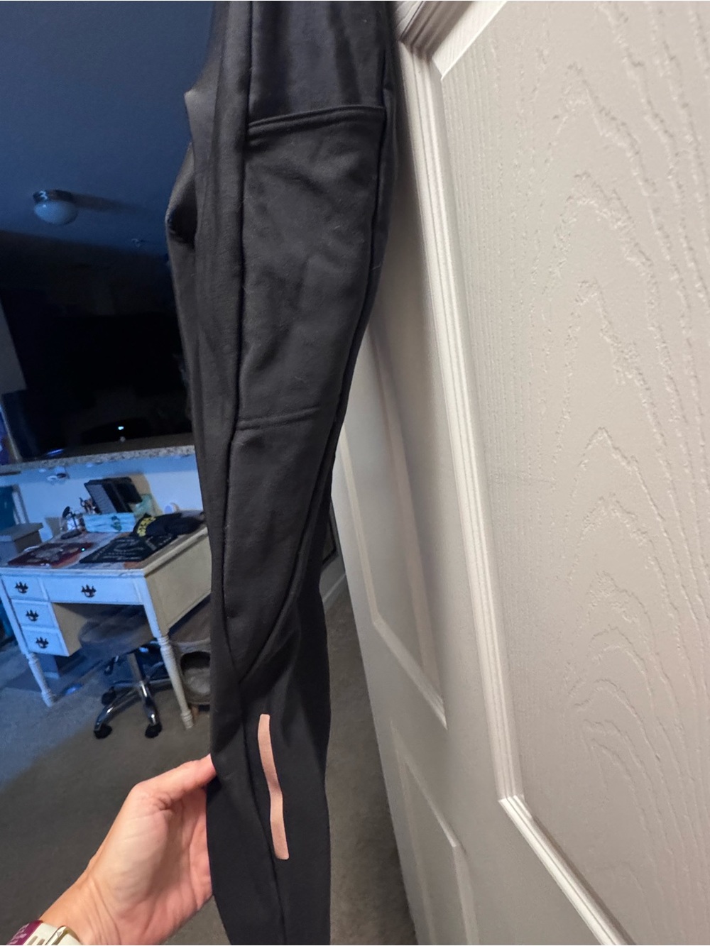 Pearl Izumi Women's Black Thermal Cycling Tights with Side Pockets - Picture 5 of 10
